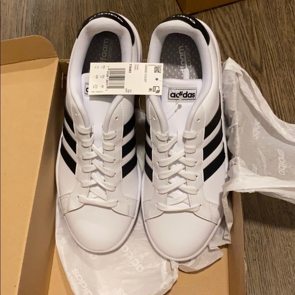 Brand new grand court sneakers